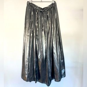 Liquid silver pleated maxi skirt size 10 NWT